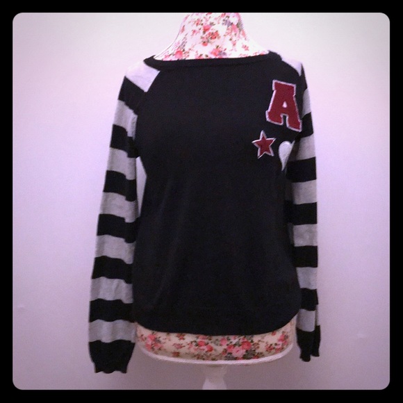 The Children's Place Other - 🔸Children’s Place girl’s varsity sweater size 16